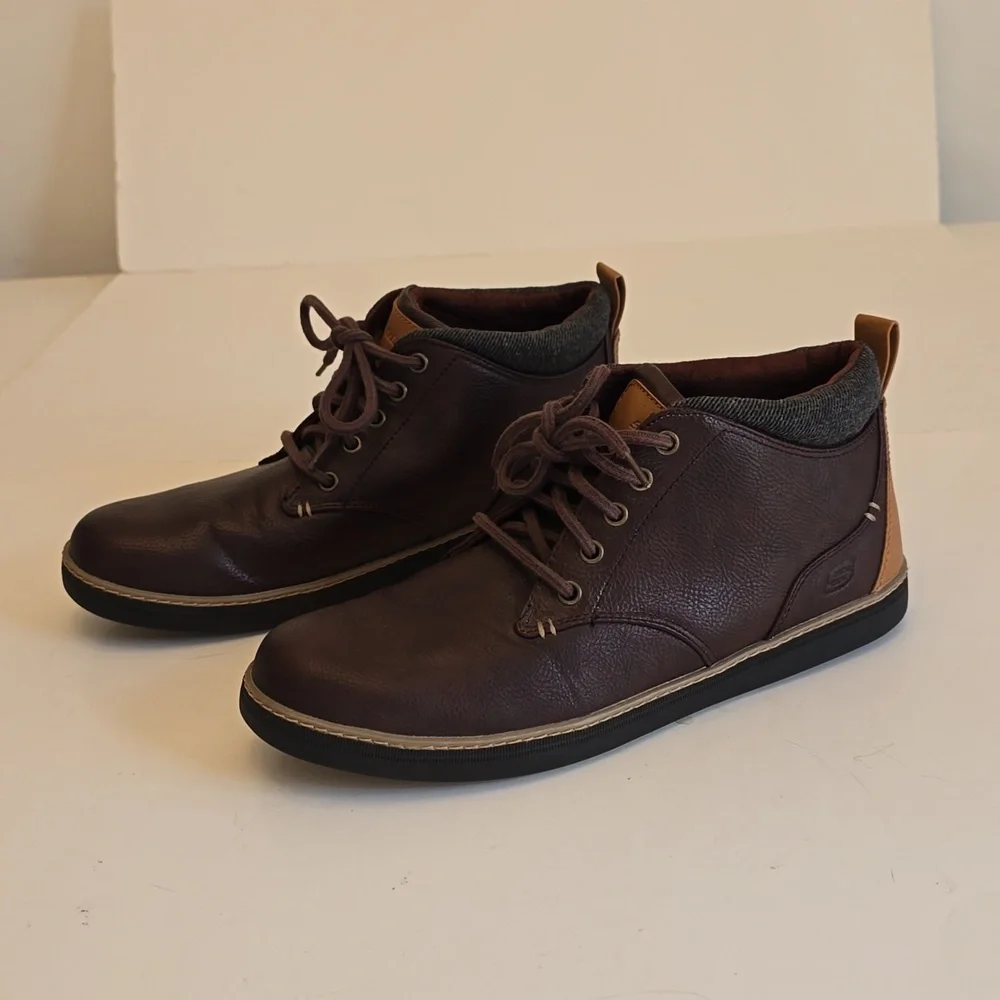 Skechers Men's Chukka Red Brown Boots Air Cooled Helmer Lace Up Size 10